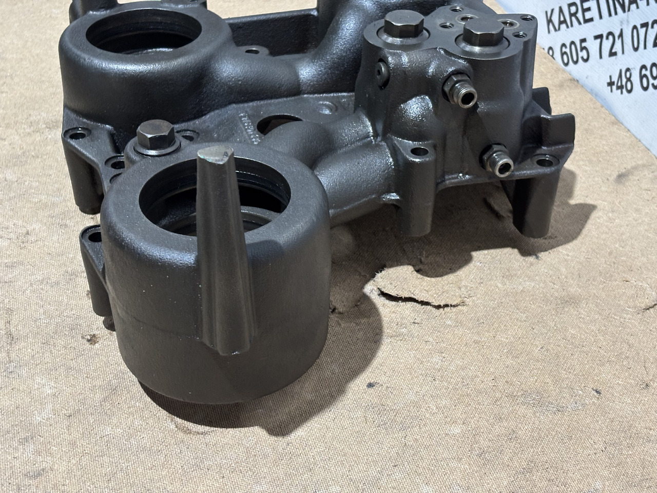 Fendt AGCO ML200 920 924 926 930 Skrzynia Biegów Obudowa M916101430012 - Käigukast - Põllutööseade: pilt 5 Fendt AGCO ML200 920 924 926 930 Skrzynia Biegów Obudowa M916101430012 - Käigukast - Põllutööseade: pilt 5