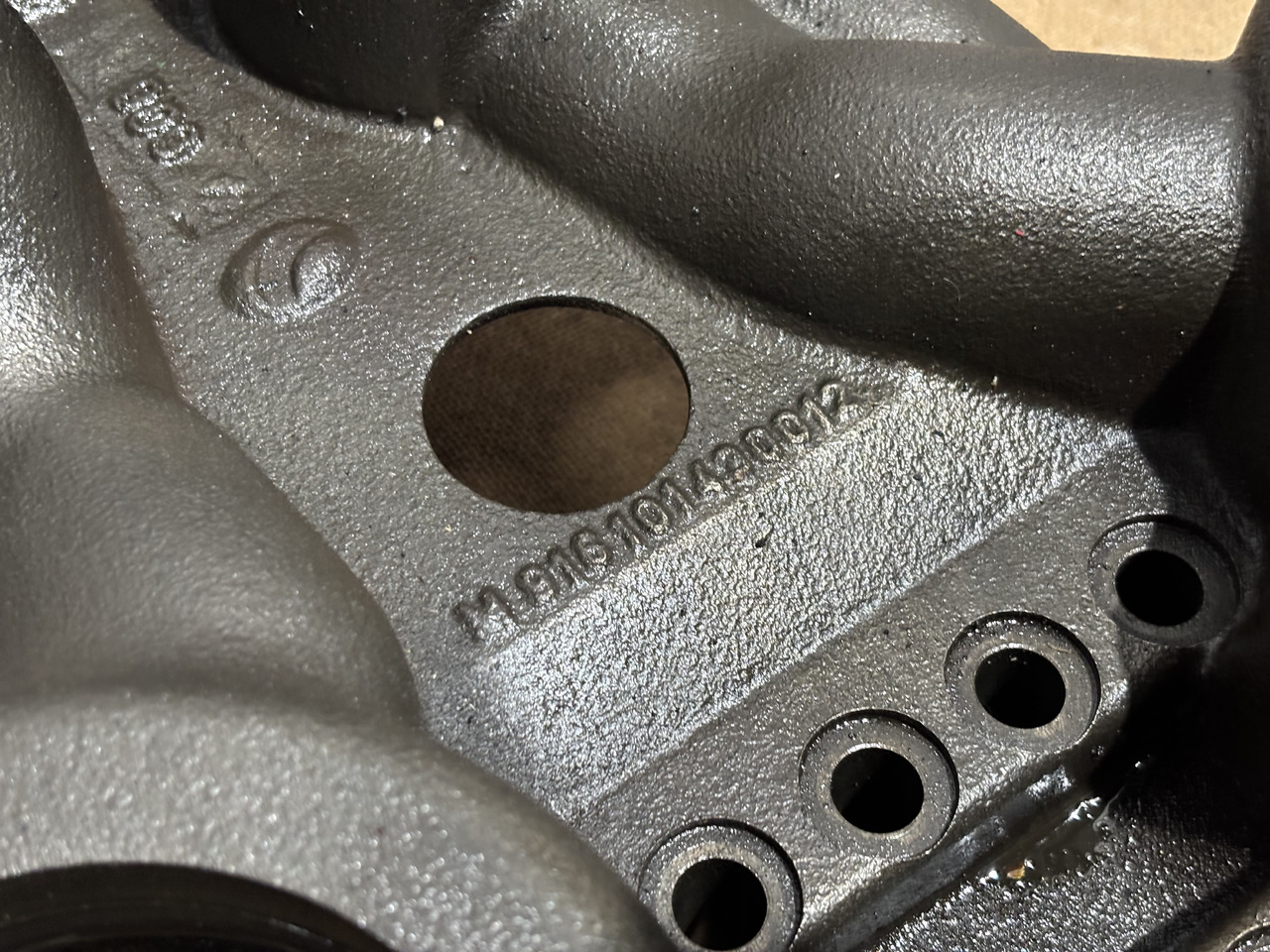 Fendt AGCO ML200 920 924 926 930 Skrzynia Biegów Obudowa M916101430012 - Käigukast - Põllutööseade: pilt 2 Fendt AGCO ML200 920 924 926 930 Skrzynia Biegów Obudowa M916101430012 - Käigukast - Põllutööseade: pilt 2