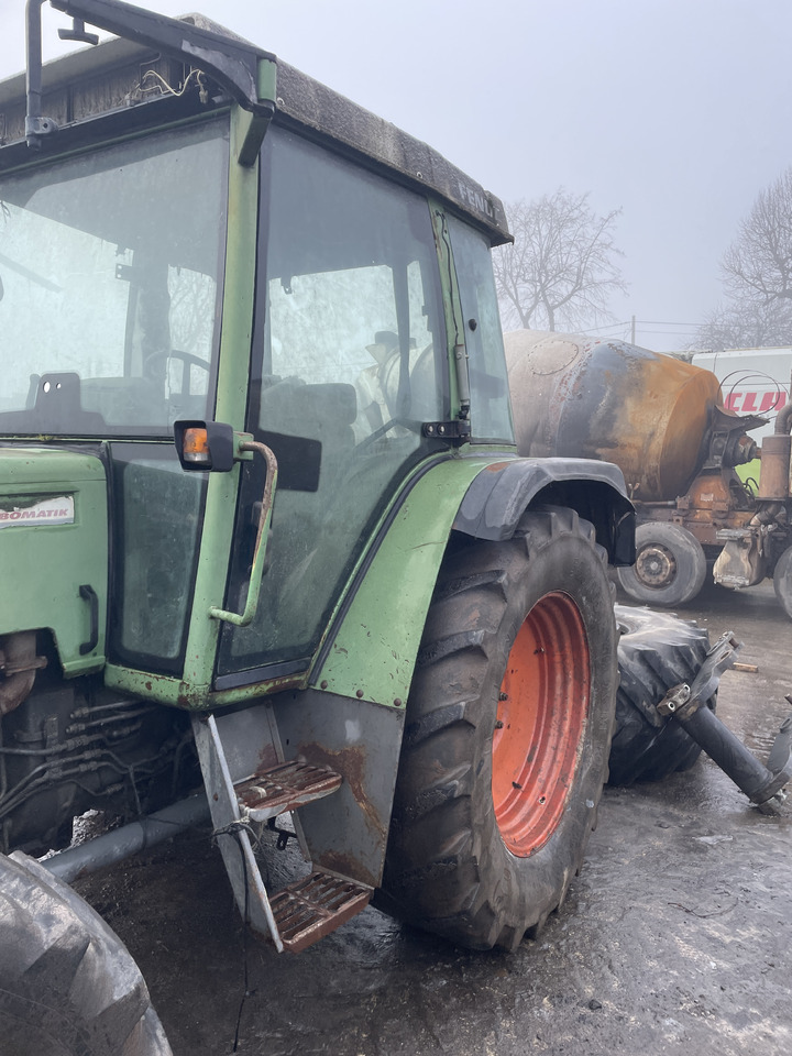 Fendt Farmer 309 - kabina dach drzwi - Uks ja varuosad - Põllutööseade: pilt 3 Fendt Farmer 309 - kabina dach drzwi - Uks ja varuosad - Põllutööseade: pilt 3