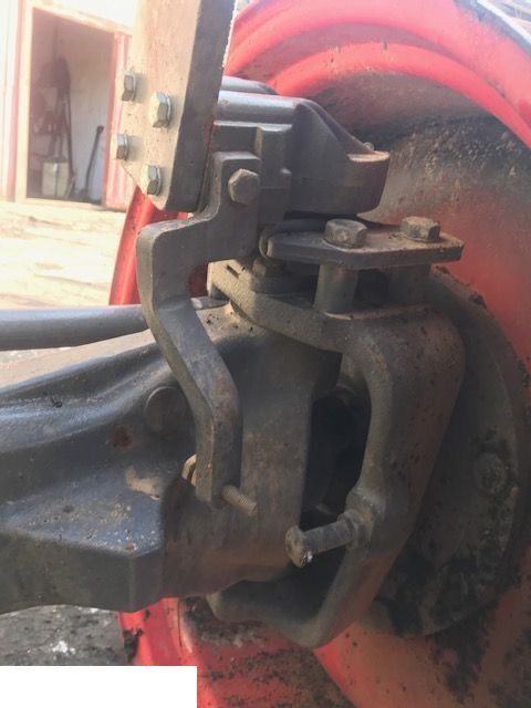 Fendt - Most Przedni TYP: x 711 - Zwrotnica - Käändtelg - Põllutööseade: pilt 1 Fendt - Most Przedni TYP: x 711 - Zwrotnica - Käändtelg - Põllutööseade: pilt 1