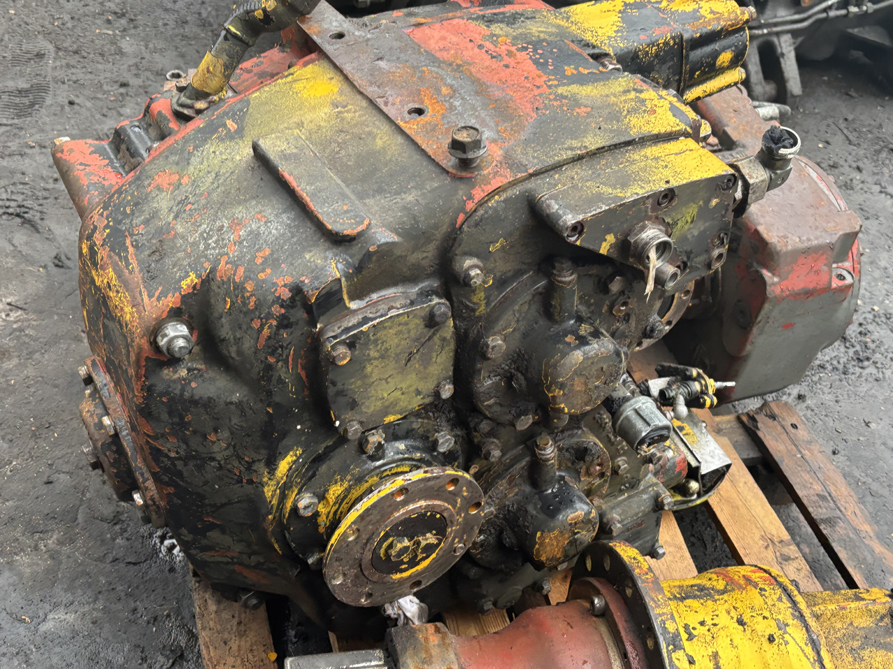 Hanomag 422 Skrzynia Biegów Do Ładowarki kołowej Hanomag 55 D 55D - Käigukast - Põllutööseade: pilt 3 Hanomag 422 Skrzynia Biegów Do Ładowarki kołowej Hanomag 55 D 55D - Käigukast - Põllutööseade: pilt 3