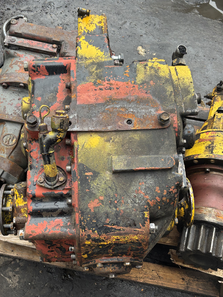 Hanomag 422 Skrzynia Biegów Do Ładowarki kołowej Hanomag 55 D 55D - Käigukast - Põllutööseade: pilt 4 Hanomag 422 Skrzynia Biegów Do Ładowarki kołowej Hanomag 55 D 55D - Käigukast - Põllutööseade: pilt 4