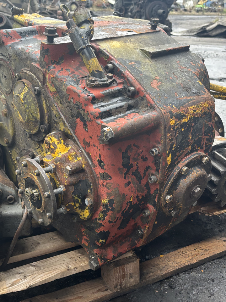 Hanomag 422 Skrzynia Biegów Do Ładowarki kołowej Hanomag 55 D 55D - Käigukast - Põllutööseade: pilt 5 Hanomag 422 Skrzynia Biegów Do Ładowarki kołowej Hanomag 55 D 55D - Käigukast - Põllutööseade: pilt 5