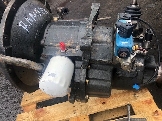 International Transmission 460 164 - Jõuülekanne - Põllutööseade: pilt 2 International Transmission 460 164 - Jõuülekanne - Põllutööseade: pilt 2