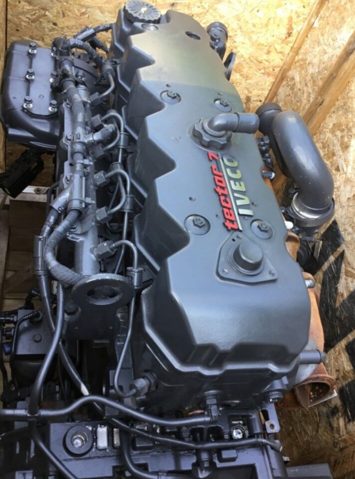 Iveco FPT F4AFE611D Euro 6 - Mootor - Põllutööseade: pilt 2 Iveco FPT F4AFE611D Euro 6 - Mootor - Põllutööseade: pilt 2
