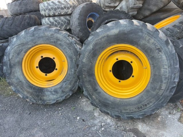 JCB 3cx Koło tylne 480/80-26 , 18.4-26 - Komplektne ratas - Ekskavaator-laadur: pilt 3 JCB 3cx Koło tylne 480/80-26 , 18.4-26 - Komplektne ratas - Ekskavaator-laadur: pilt 3