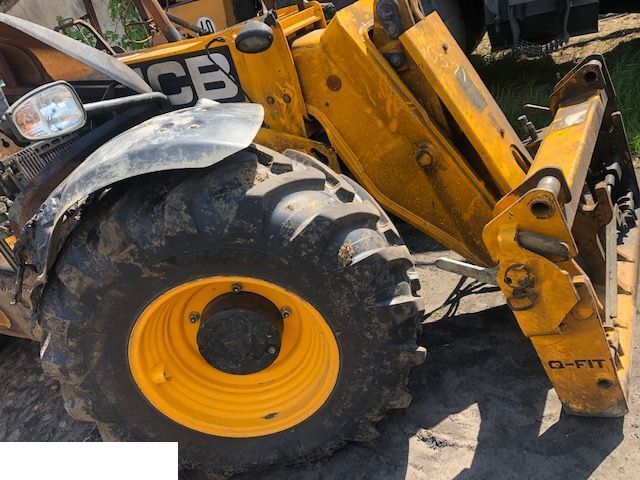 JCB 4cx - Wkład Mostu - Diferentsiaalvarustus - Ekskavaator-laadur: pilt 1 JCB 4cx - Wkład Mostu - Diferentsiaalvarustus - Ekskavaator-laadur: pilt 1