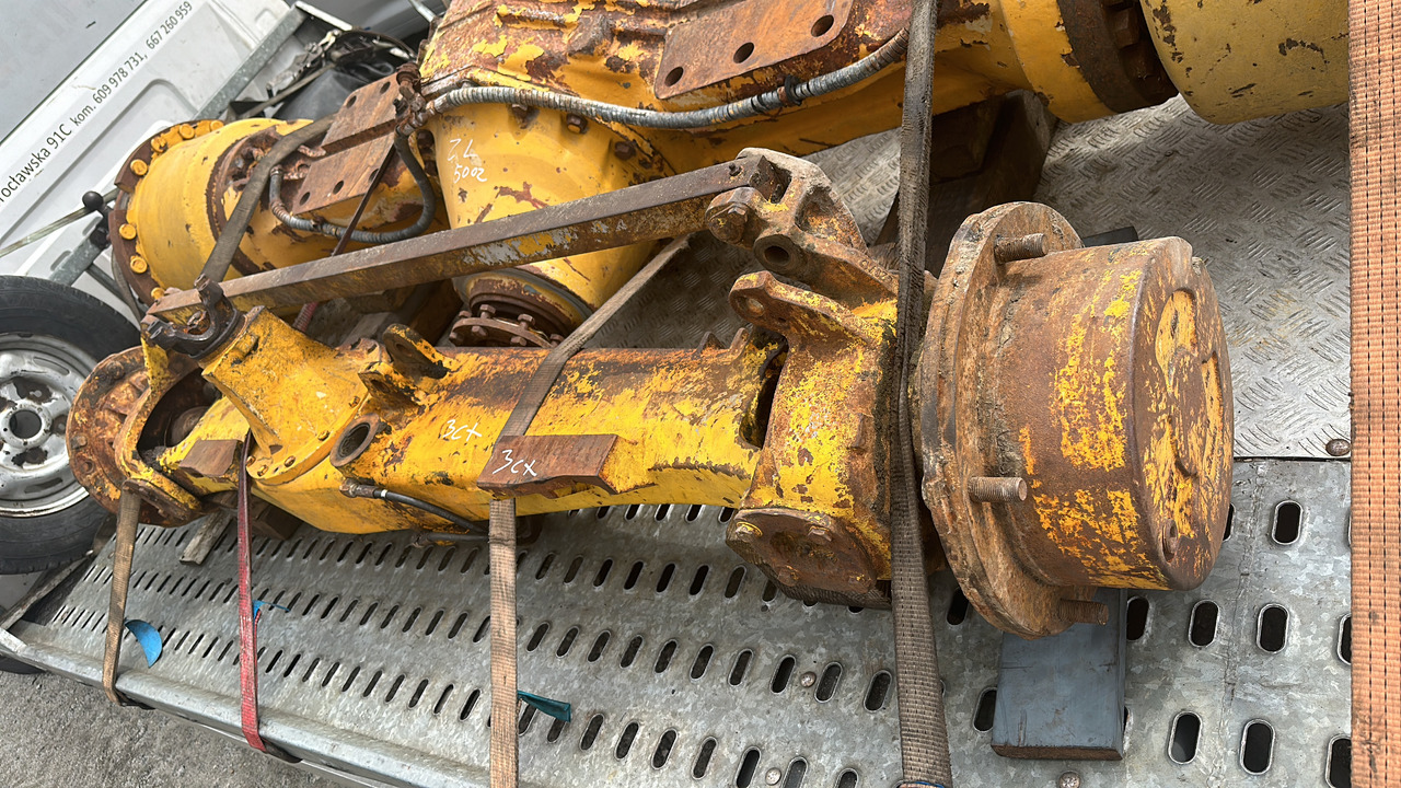 Jcb 3cx most przedni części , zwolnica , zwrotnica Piasta - Veomootor - Põllutööseade: pilt 4 Jcb 3cx most przedni części , zwolnica , zwrotnica Piasta - Veomootor - Põllutööseade: pilt 4
