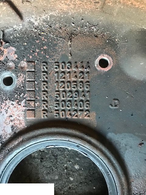 John Deere 4045 - Obudowa Sprzęgła - r121421 - Sidur ja varuosad - Põllutööseade: pilt 2 John Deere 4045 - Obudowa Sprzęgła - r121421 - Sidur ja varuosad - Põllutööseade: pilt 2