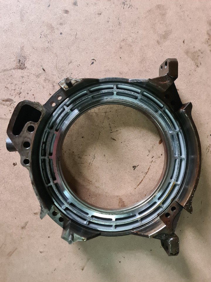 John Deere 4650, 4850 Obudowa Tłoka Hamulcowego R72044 - Piduriosad - Põllutööseade: pilt 3 John Deere 4650, 4850 Obudowa Tłoka Hamulcowego R72044 - Piduriosad - Põllutööseade: pilt 3