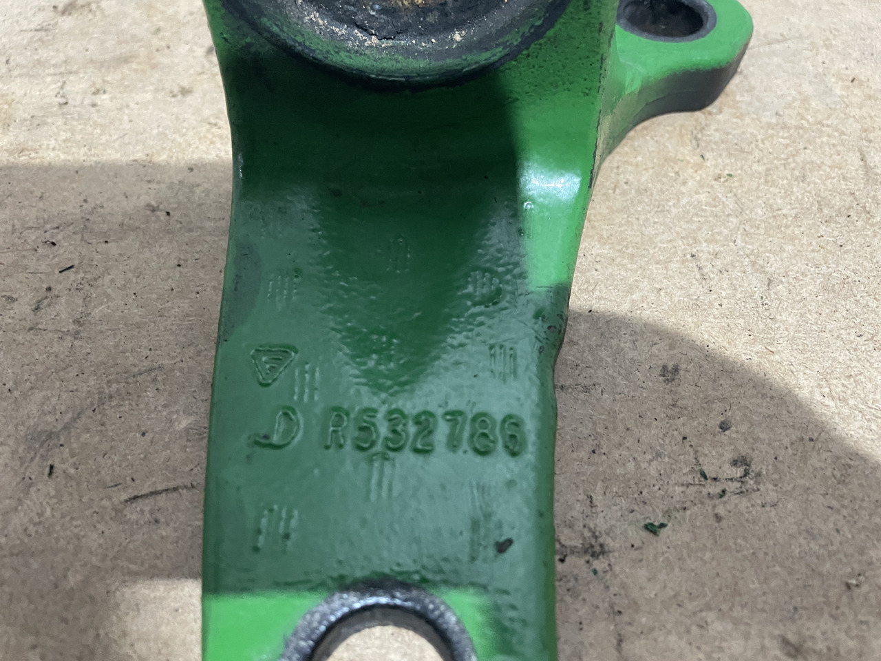 John Deere 6068 - wspornik silnika R532786 - Mootor ja varuosad - Põllutööseade: pilt 5 John Deere 6068 - wspornik silnika R532786 - Mootor ja varuosad - Põllutööseade: pilt 5