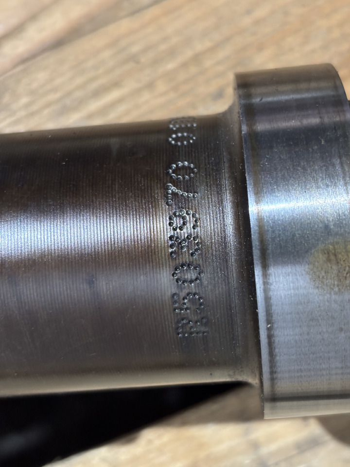 John Deere 6125HZ R503970 RE506962 7300 Wałek Rozrządu - Nukkvõll - Põllutööseade: pilt 2 John Deere 6125HZ R503970 RE506962 7300 Wałek Rozrządu - Nukkvõll - Põllutööseade: pilt 2