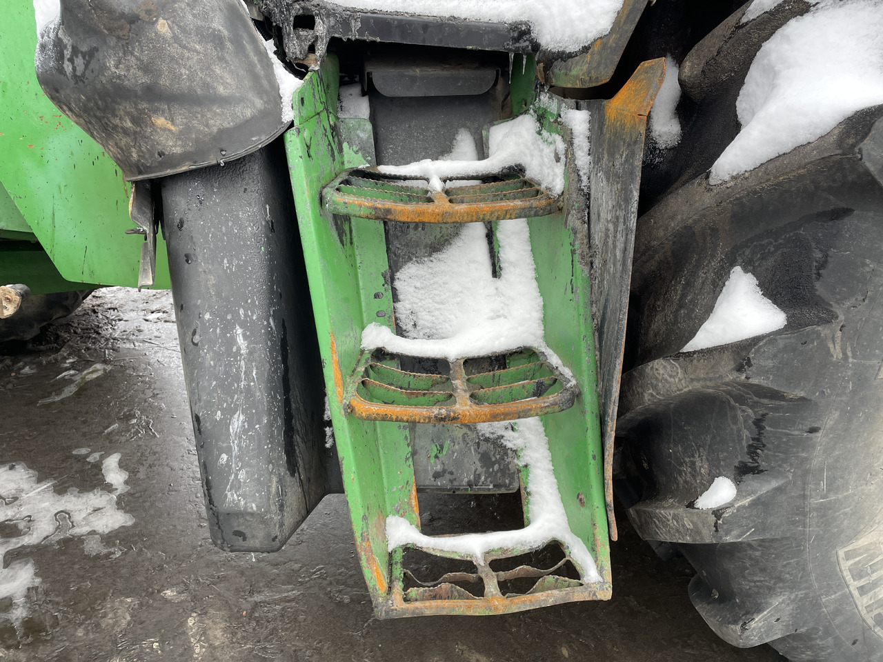 John Deere 6830 - schody schodki AL156877 - Asteraud - Põllutööseade: pilt 1 John Deere 6830 - schody schodki AL156877 - Asteraud - Põllutööseade: pilt 1