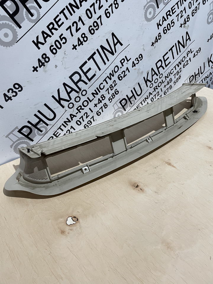 John Deere 6920S - konsola plastik wnętrza nad głową L153484 AL207534 - Armatuurlaud - Põllutööseade: pilt 3 John Deere 6920S - konsola plastik wnętrza nad głową L153484 AL207534 - Armatuurlaud - Põllutööseade: pilt 3