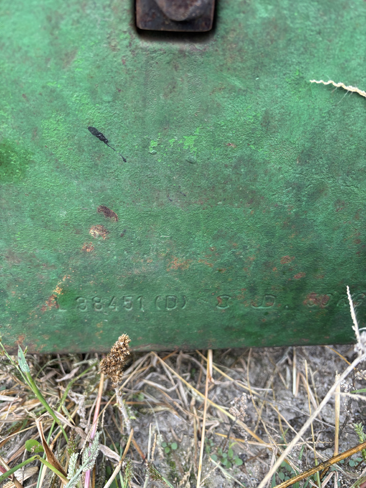 John Deere 6xxx - obciążnik walizkowy balast 50kg L38451 L225318 - Golfiauto: pilt 2 John Deere 6xxx - obciążnik walizkowy balast 50kg L38451 L225318 - Golfiauto: pilt 2