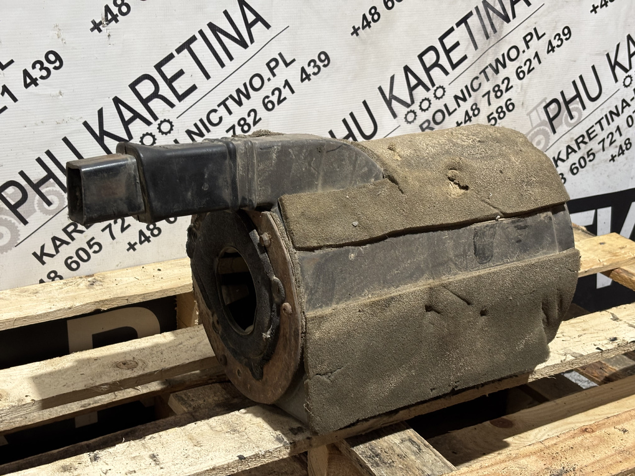 John Deere 7000 7600 7700 7800 7610 7710 7810 Obudowa Filtra Powietrza R125779 - Õhufilter - Põllutööseade: pilt 1 John Deere 7000 7600 7700 7800 7610 7710 7810 Obudowa Filtra Powietrza R125779 - Õhufilter - Põllutööseade: pilt 1