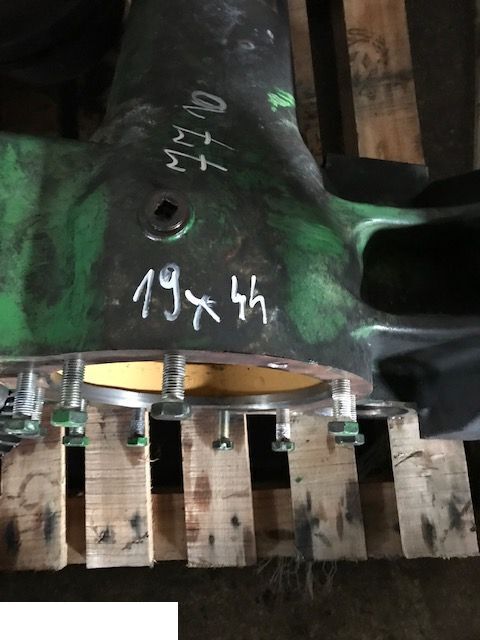 John Deere 7810 - Most Przedni - Esitelg - Põllutööseade: pilt 3 John Deere 7810 - Most Przedni - Esitelg - Põllutööseade: pilt 3