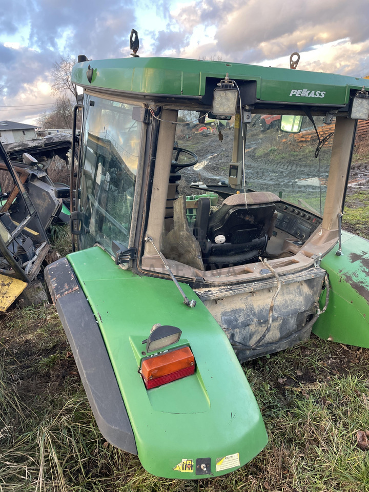 John Deere 8210 - błotniki błotnik lewy R157015 - Poritiib - Põllutööseade: pilt 2 John Deere 8210 - błotniki błotnik lewy R157015 - Poritiib - Põllutööseade: pilt 2