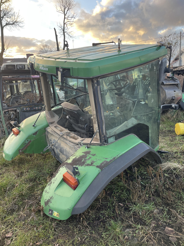 John Deere 8210 - błotniki błotnik prawy R157016 - Poritiib - Põllutööseade: pilt 1 John Deere 8210 - błotniki błotnik prawy R157016 - Poritiib - Põllutööseade: pilt 1