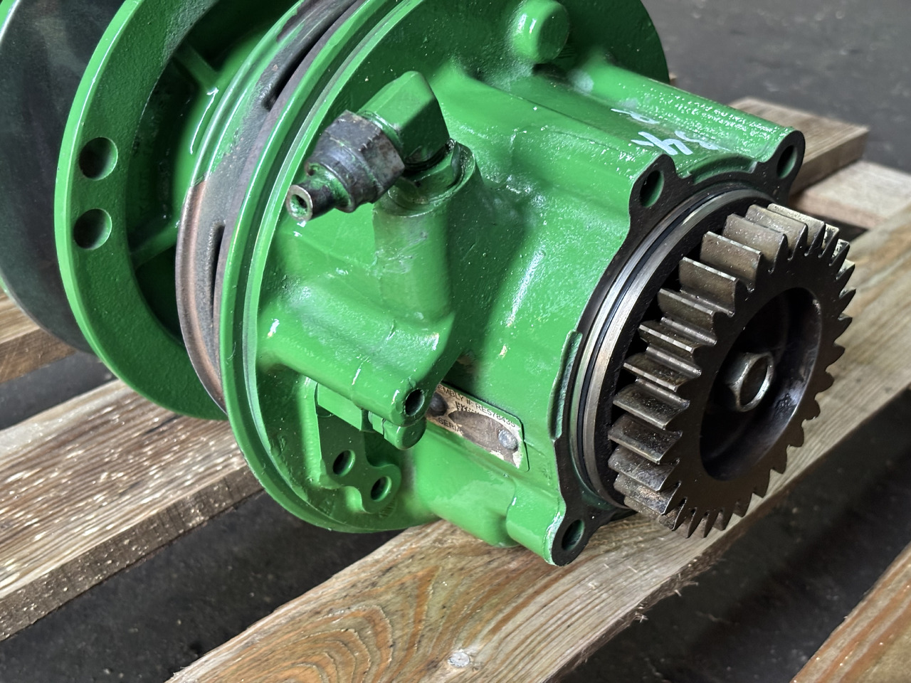 John Deere 8260R 8285R 8360R 8400R 9360R Napęd Wentylatora RE578435 - Puhur - Traktor: pilt 3 John Deere 8260R 8285R 8360R 8400R 9360R Napęd Wentylatora RE578435 - Puhur - Traktor: pilt 3