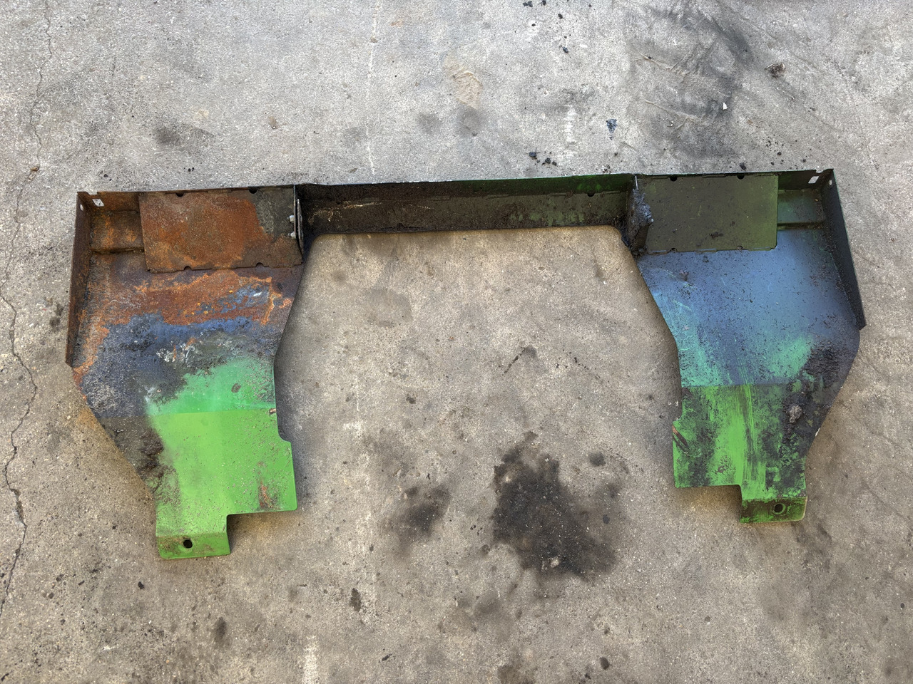 John Deere 8600 Obudowa Osłona Metalowa Owiewka - Pealisehitus ja välispind - Põllutööseade: pilt 2 John Deere 8600 Obudowa Osłona Metalowa Owiewka - Pealisehitus ja välispind - Põllutööseade: pilt 2