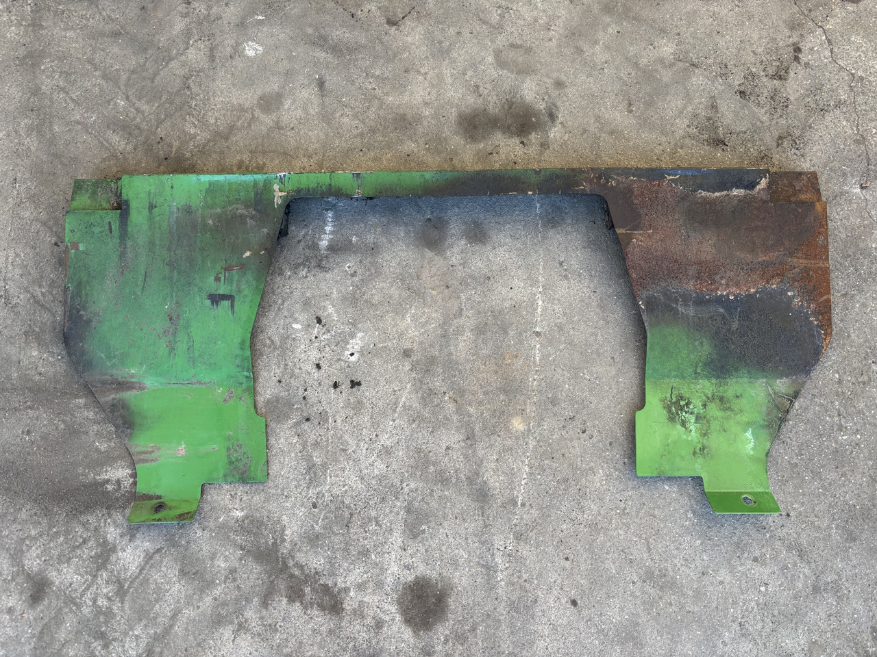 John Deere 8600 Obudowa Osłona Metalowa Owiewka - Pealisehitus ja välispind - Põllutööseade: pilt 1 John Deere 8600 Obudowa Osłona Metalowa Owiewka - Pealisehitus ja välispind - Põllutööseade: pilt 1