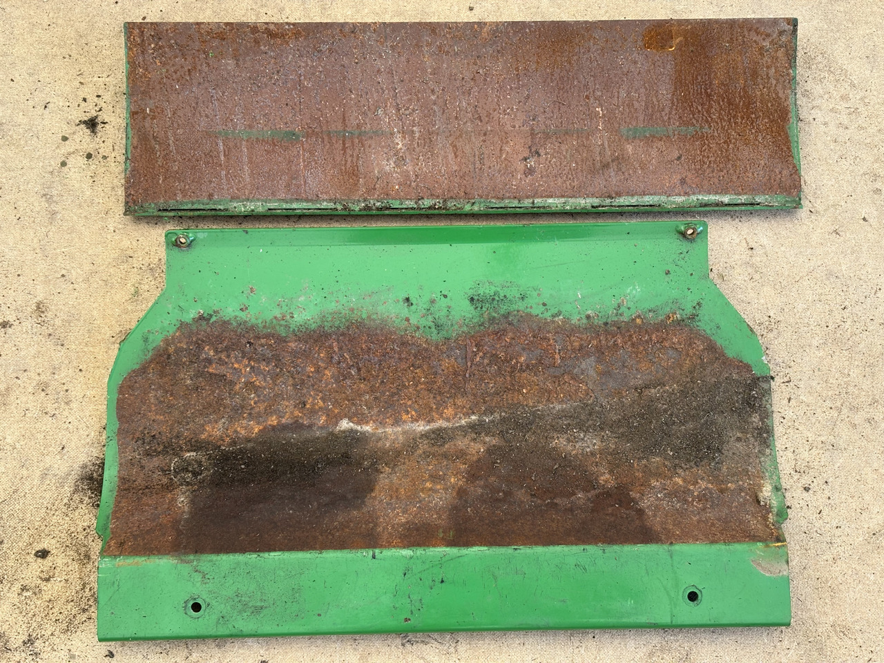 John Deere 8600 Obudowa Osłona Metalowa Owiewka - Pealisehitus ja välispind - Põllutööseade: pilt 2 John Deere 8600 Obudowa Osłona Metalowa Owiewka - Pealisehitus ja välispind - Põllutööseade: pilt 2