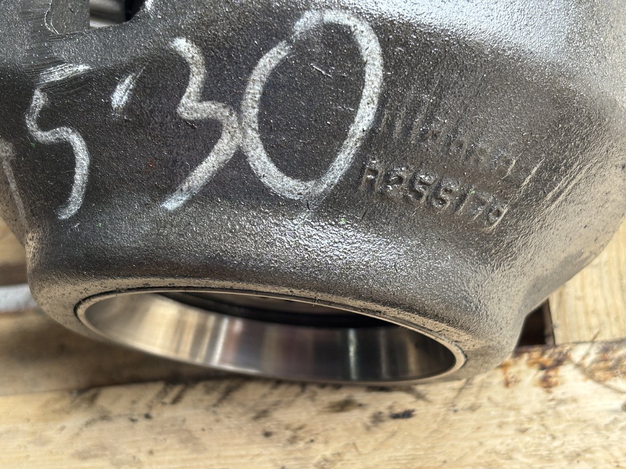 John Deere Mechanizm Różnicowy Reduktor R129583 R255179 R253935 R253934 R290636 - Diferentsiaalvarustus - Põllutööseade: pilt 5 John Deere Mechanizm Różnicowy Reduktor R129583 R255179 R253935 R253934 R290636 - Diferentsiaalvarustus - Põllutööseade: pilt 5