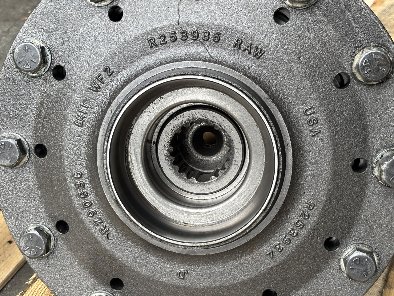 John Deere Mechanizm Różnicowy Reduktor R129583 R255179 R253935 R253934 R290636 - Diferentsiaalvarustus - Põllutööseade: pilt 4 John Deere Mechanizm Różnicowy Reduktor R129583 R255179 R253935 R253934 R290636 - Diferentsiaalvarustus - Põllutööseade: pilt 4