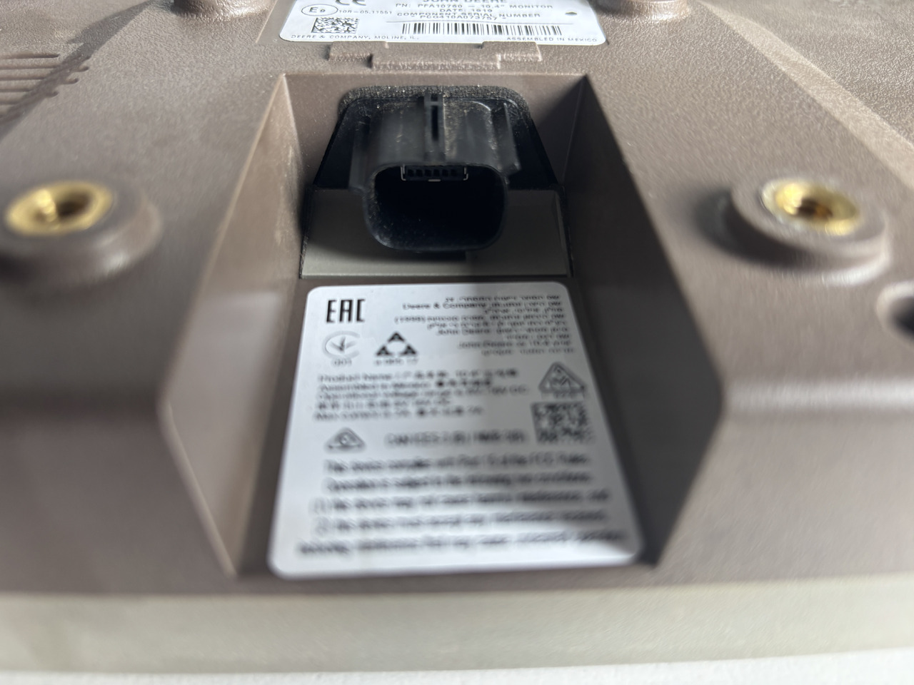 John Deere - monitor terminal 10,4" PFA10760 - Kabiin ja interjöör - Põllutööseade: pilt 2 John Deere - monitor terminal 10,4" PFA10760 - Kabiin ja interjöör - Põllutööseade: pilt 2