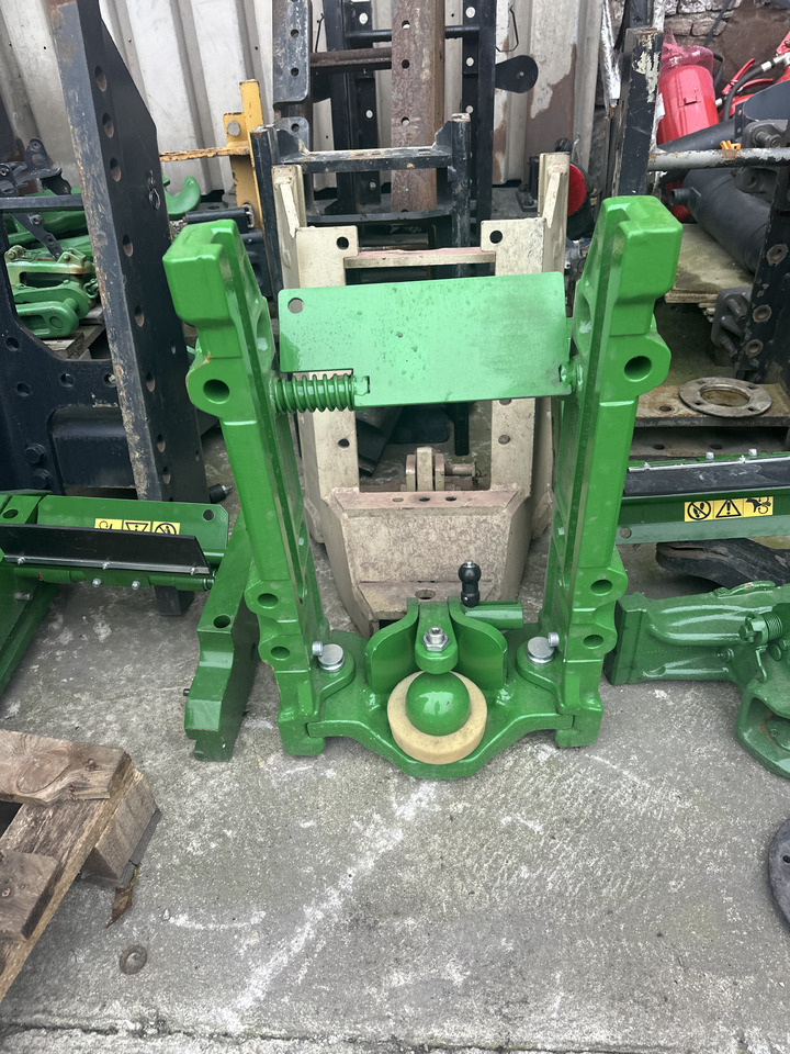 John deere zaczep k80 + szyny prowadnice - Pealisehitus ja välispind - Põllutööseade: pilt 1 John deere zaczep k80 + szyny prowadnice - Pealisehitus ja välispind - Põllutööseade: pilt 1