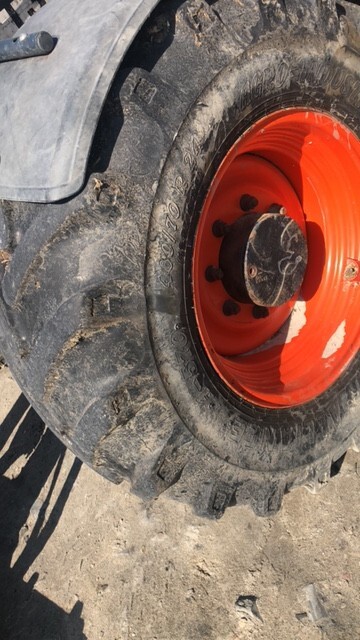Koła felgi Bobcat massey ferguson 15x24 , 460/70 r24 - Komplektne ratas - Põllutööseade: pilt 3 Koła felgi Bobcat massey ferguson 15x24 , 460/70 r24 - Komplektne ratas - Põllutööseade: pilt 3