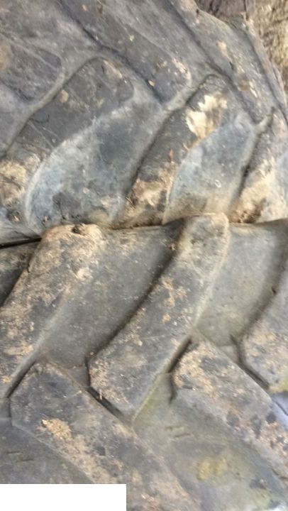 Koło John Deere 4400 - 405/70-24 - Komplektne ratas - Materjali käitlemise seade: pilt 2 Koło John Deere 4400 - 405/70-24 - Komplektne ratas - Materjali käitlemise seade: pilt 2