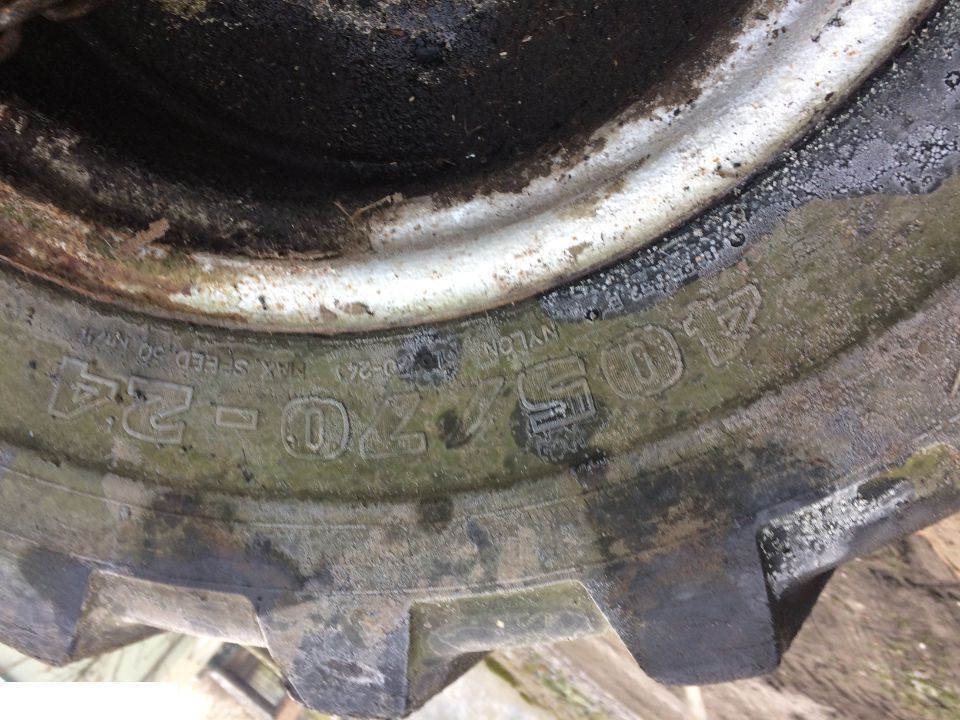 Koło John Deere 4400 - 405/70-24 - Komplektne ratas - Materjali käitlemise seade: pilt 3 Koło John Deere 4400 - 405/70-24 - Komplektne ratas - Materjali käitlemise seade: pilt 3