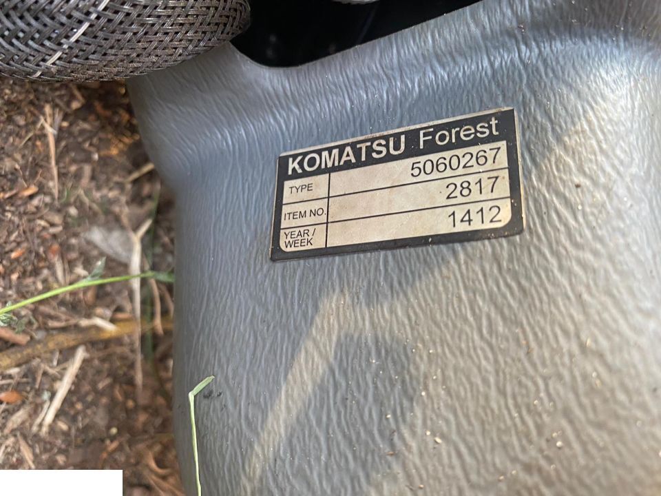 Komatsu Valmet Joystick TYP: / 2817 - Kabiin ja interjöör - Metsandusseadmed: pilt 1 Komatsu Valmet Joystick TYP: / 2817 - Kabiin ja interjöör - Metsandusseadmed: pilt 1