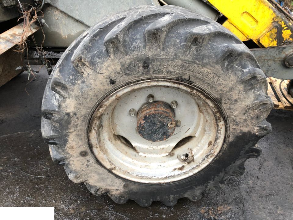 Kramer Allrad 280 341-02 Radlader - Części - Felgi / Koła / Opony - Komplektne ratas - Ehitusmasinad: pilt 1 Kramer Allrad 280 341-02 Radlader - Części - Felgi / Koła / Opony - Komplektne ratas - Ehitusmasinad: pilt 1