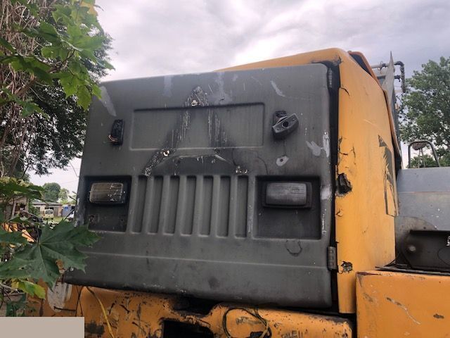 Liebherr 564 - Pokrywa Silnika - Kapotikaas - Ehitusmasinad: pilt 2 Liebherr 564 - Pokrywa Silnika - Kapotikaas - Ehitusmasinad: pilt 2