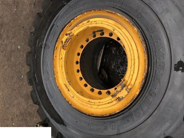 Liebherr Koło Do Ładowarki 26.5x25 - Komplektne ratas - Ehitusmasinad: pilt 1 Liebherr Koło Do Ładowarki 26.5x25 - Komplektne ratas - Ehitusmasinad: pilt 1