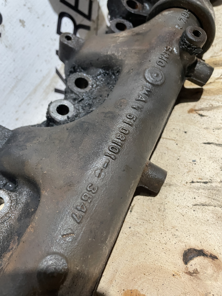 MAN Fendt 930 - kolektor wydechowy 51081013647 F926202100010 F926202100030 - Väljalaskekollektor - Põllutööseade: pilt 4 MAN Fendt 930 - kolektor wydechowy 51081013647 F926202100010 F926202100030 - Väljalaskekollektor - Põllutööseade: pilt 4