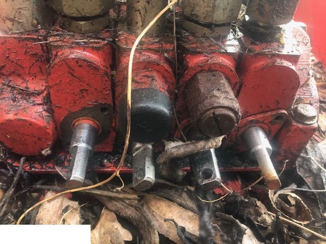 Manitou 626 - Rozdzielacz Hydrauliczny - Hüdrauliline klapp - Teleskooplaadur: pilt 5 Manitou 626 - Rozdzielacz Hydrauliczny - Hüdrauliline klapp - Teleskooplaadur: pilt 5