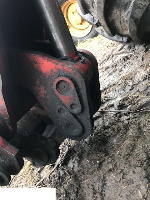 Manitou 626 - Siłownik Wychyłu Łyźki - Hüdrauliline silinder - Põllutööseade: pilt 2 Manitou 626 - Siłownik Wychyłu Łyźki - Hüdrauliline silinder - Põllutööseade: pilt 2
