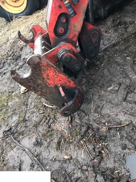 Manitou 626 - Siłownik Wychyłu Łyźki - Hüdrauliline silinder - Põllutööseade: pilt 1 Manitou 626 - Siłownik Wychyłu Łyźki - Hüdrauliline silinder - Põllutööseade: pilt 1