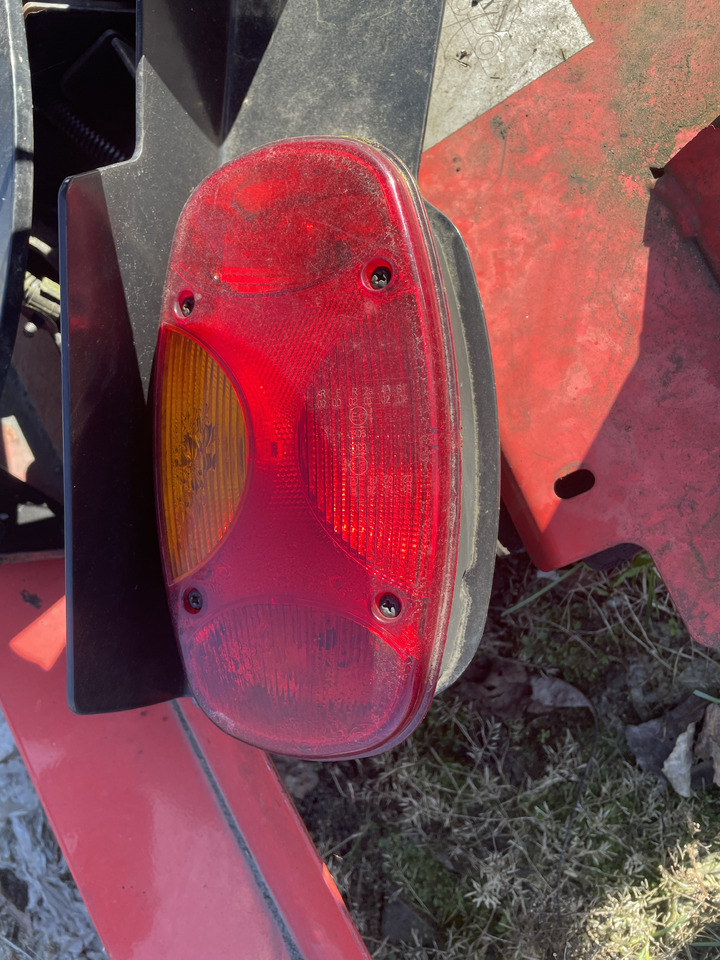 Manitou 735 - lampy tylne - Tagatuled - Materjali käitlemise seade: pilt 1 Manitou 735 - lampy tylne - Tagatuled - Materjali käitlemise seade: pilt 1