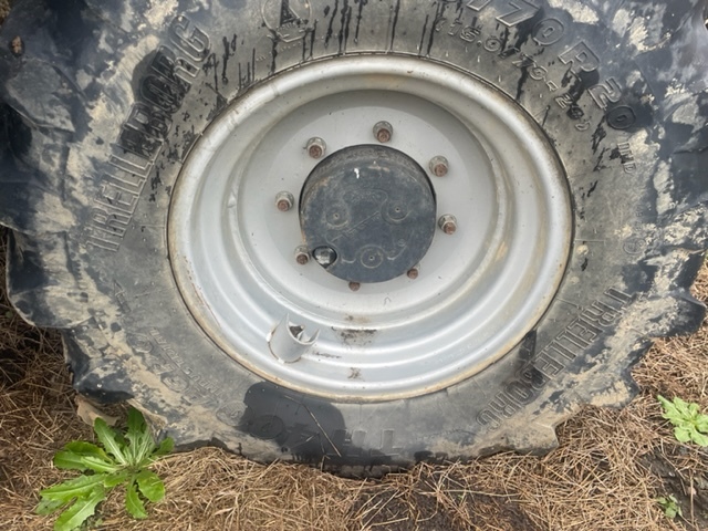 Manitou deutz fahr Agrovector felgi 20 cali - Velg - Põllutööseade: pilt 4 Manitou deutz fahr Agrovector felgi 20 cali - Velg - Põllutööseade: pilt 4