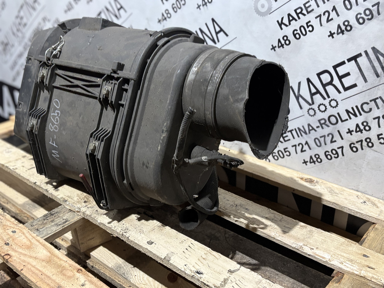 Massey Ferguson 4286482M92 Obudowa Filtra Powietrza Zespół - Õhufilter - Põllutööseade: pilt 3 Massey Ferguson 4286482M92 Obudowa Filtra Powietrza Zespół - Õhufilter - Põllutööseade: pilt 3