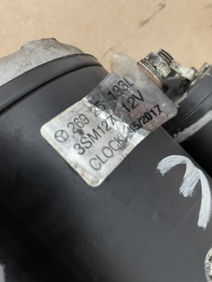 Massey Fergusson 50HX - rozrusznik 0001367040 - Starter - Põllutööseade: pilt 2 Massey Fergusson 50HX - rozrusznik 0001367040 - Starter - Põllutööseade: pilt 2