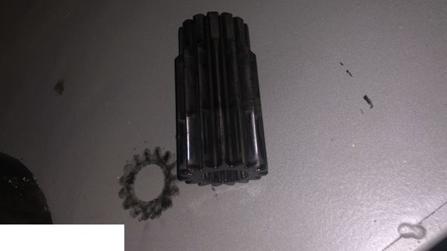 Matbro Manitou - Zwolnica Carraro - Veomootor - Ehitusmasinad: pilt 5 Matbro Manitou - Zwolnica Carraro - Veomootor - Ehitusmasinad: pilt 5