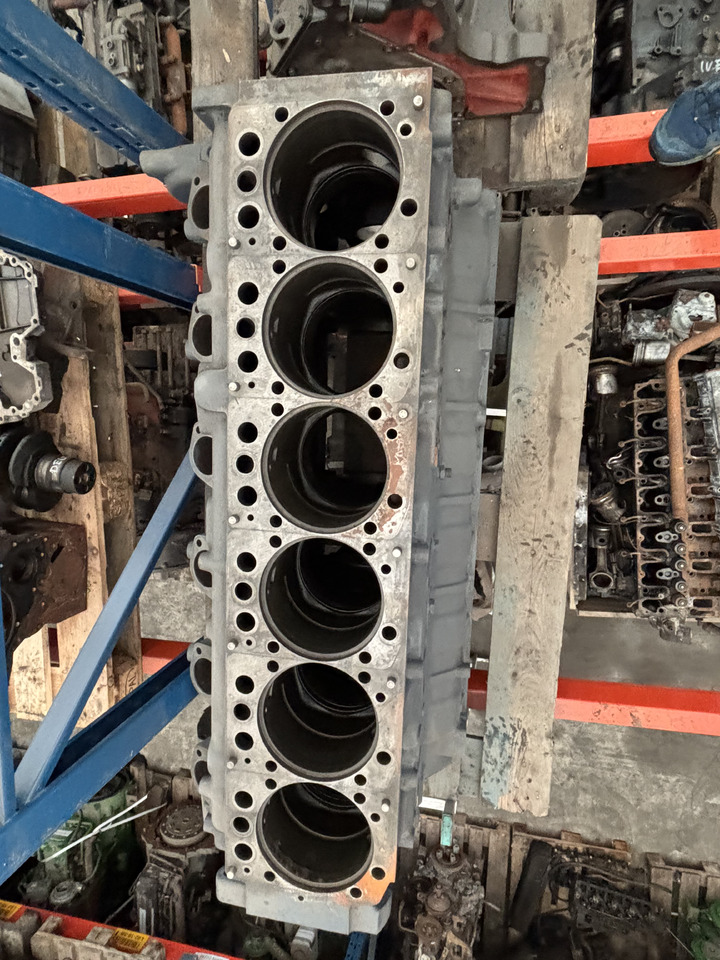 Mercedes Benz OM457LA Blok silnika A4570110501 - Silindriplokk - Põllutööseade: pilt 3 Mercedes Benz OM457LA Blok silnika A4570110501 - Silindriplokk - Põllutööseade: pilt 3