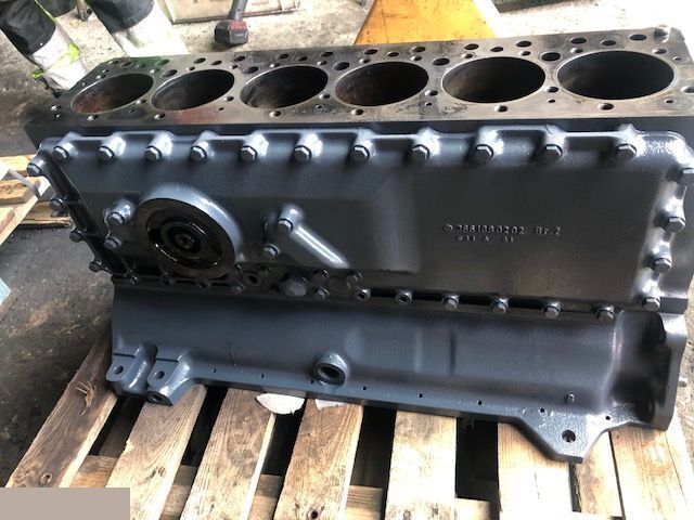 Mercedes om 366 la - Blok Cylindrów - Silindriplokk - Põllutööseade: pilt 3 Mercedes om 366 la - Blok Cylindrów - Silindriplokk - Põllutööseade: pilt 3