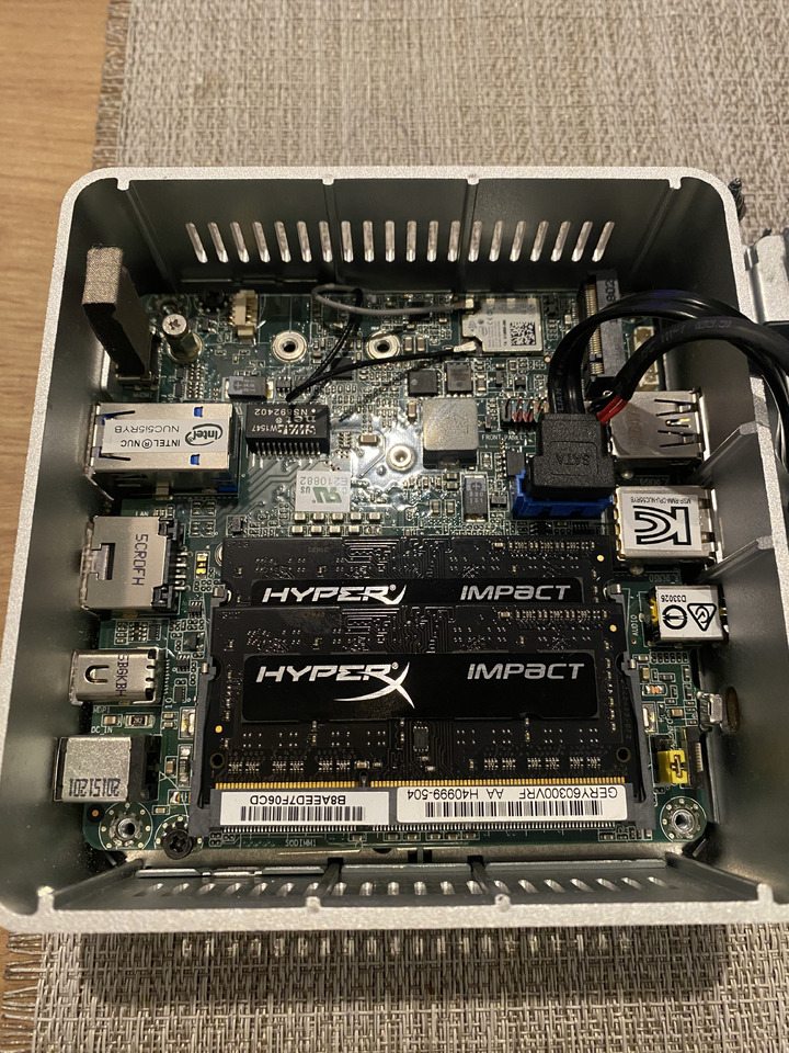 Mikrokomputer Mini PC Intel NUC5i5RYH - Tööriist/ Seadmed: pilt 3 Mikrokomputer Mini PC Intel NUC5i5RYH - Tööriist/ Seadmed: pilt 3